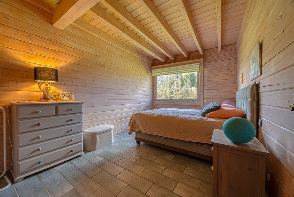 Annecy Sud : Chalet en madrier