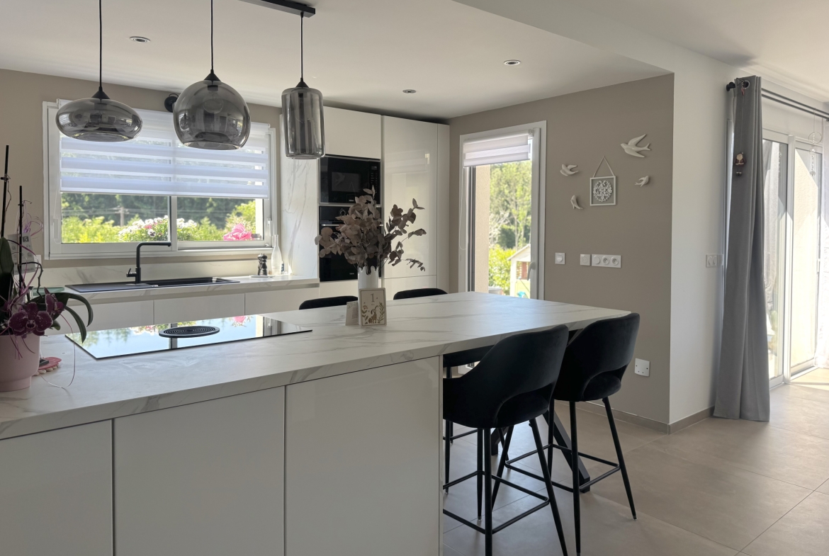Etaux – belle maison individuelle