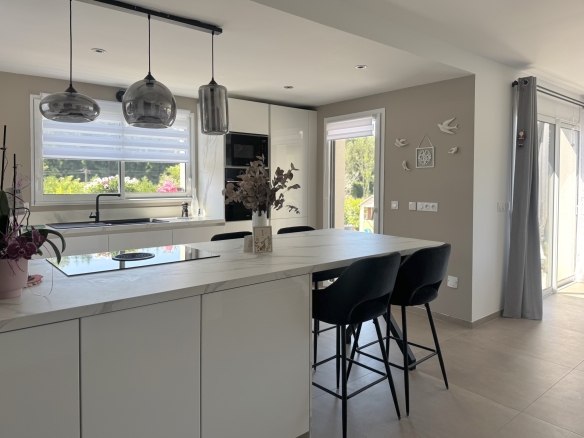 Etaux – belle maison individuelle