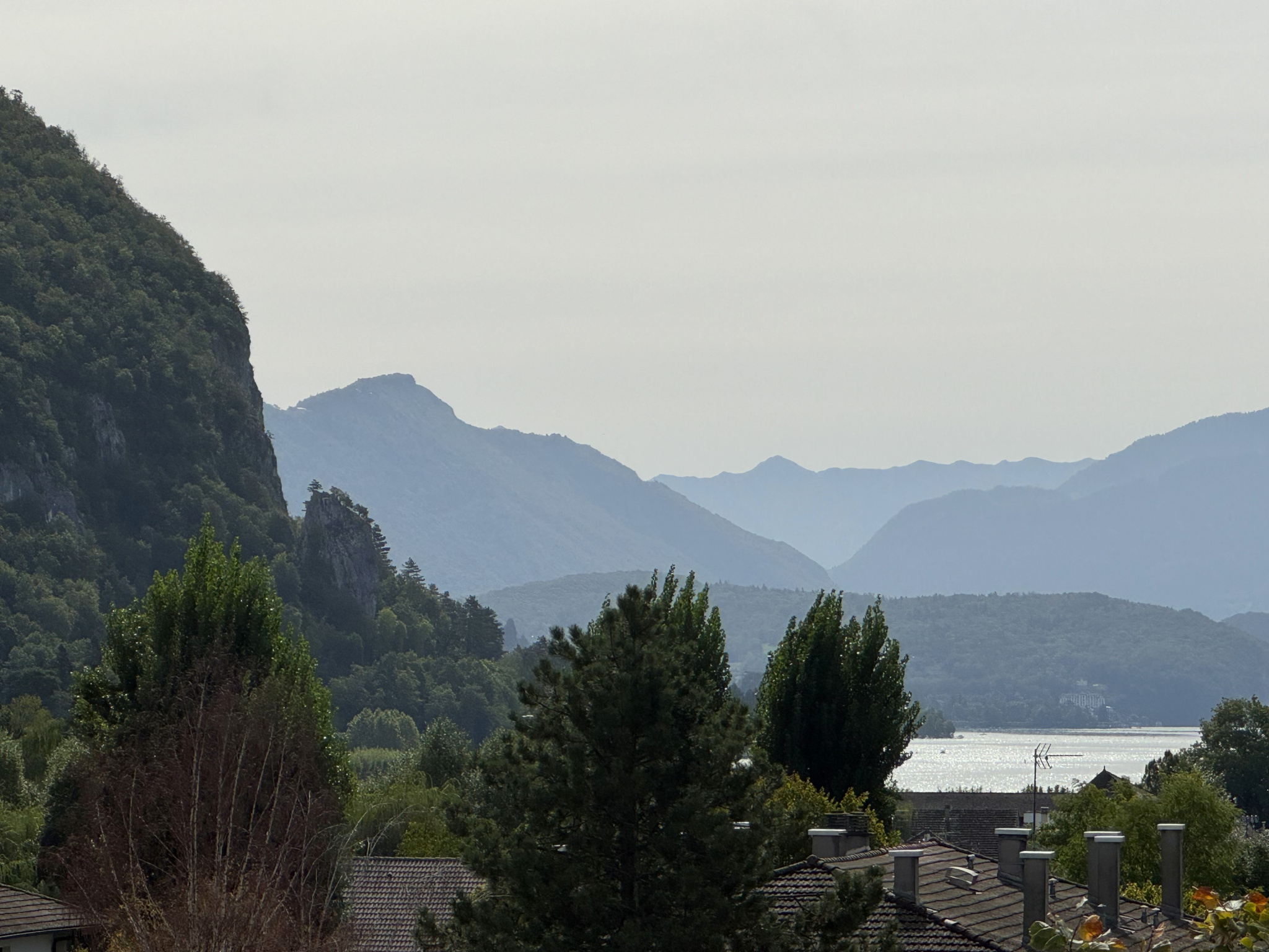 photo_bb1176e11c82cfc956ffc6e1325b9c8b-24506-9.jpg Annecy-le-Vieux, face au Lac