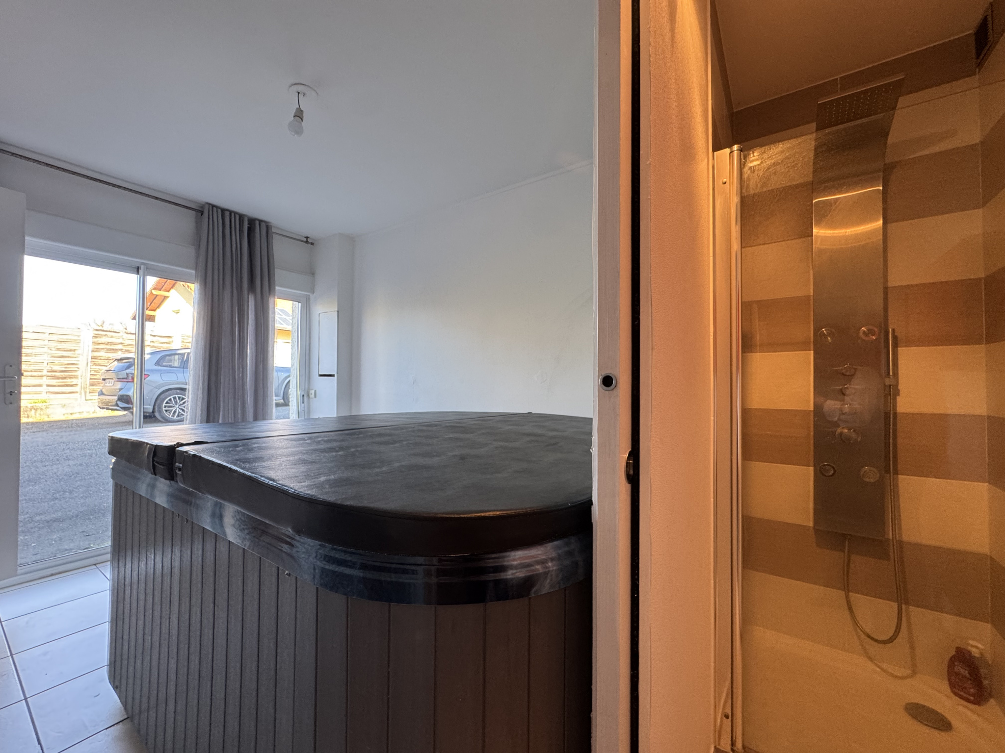 photo_da62e553d6eb5ca7eb9fa55fdd1d279b-25067-10.jpg Annecy SUD – maison familiale