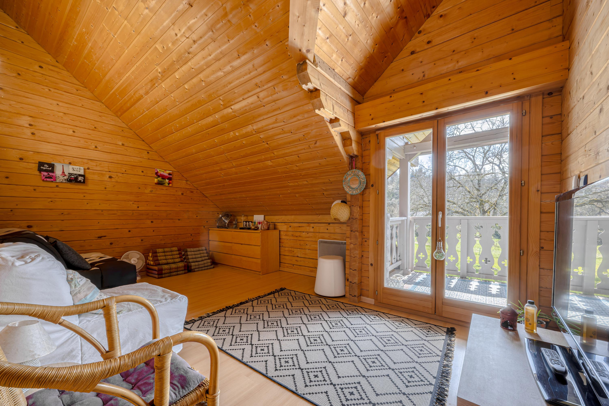 Annecy Sud : Chalet en madrier