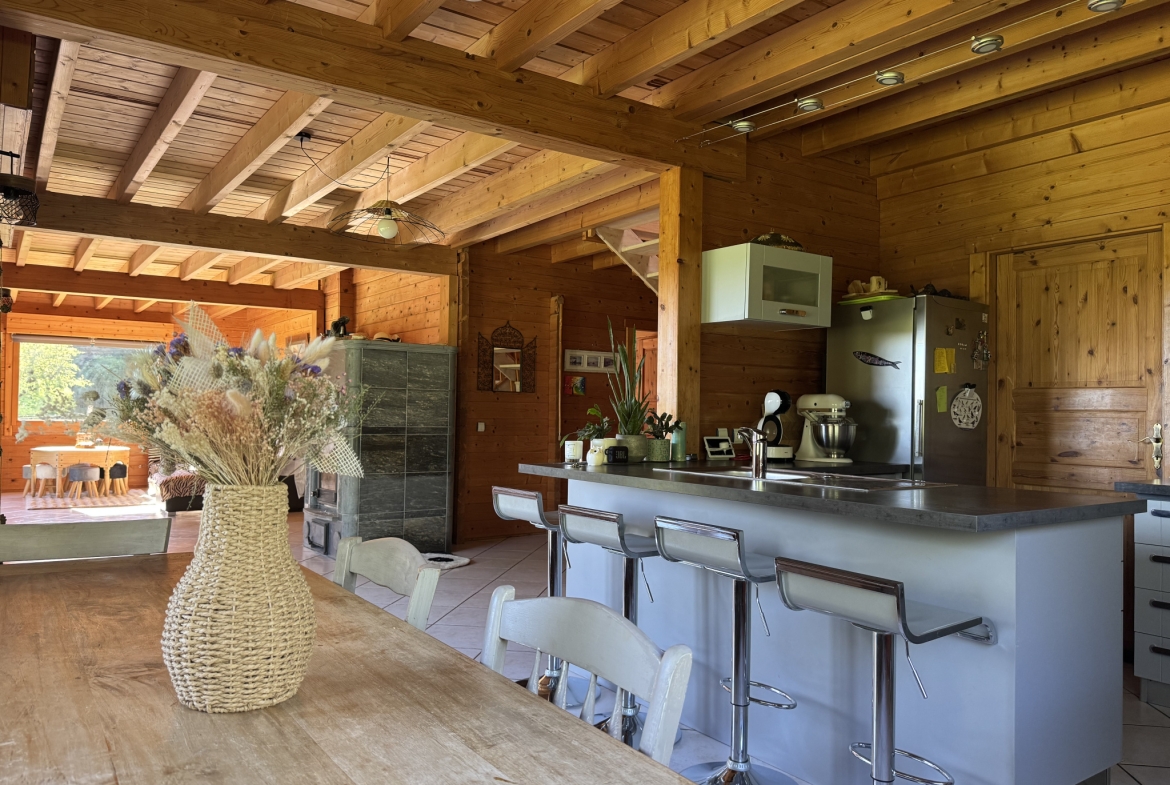 Annecy Sud : Chalet en madrier