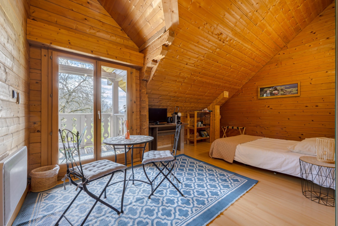 Annecy Sud : Chalet en madrier